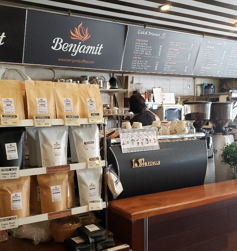 Benjamit Coffee Roasters