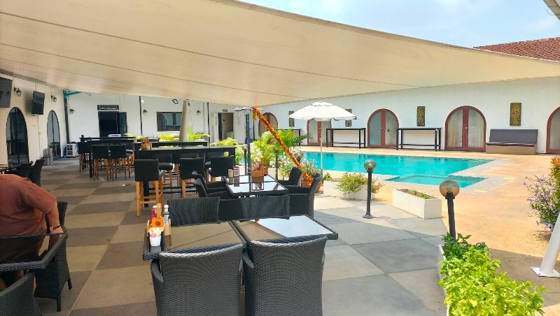 Hemingways Lakeside
