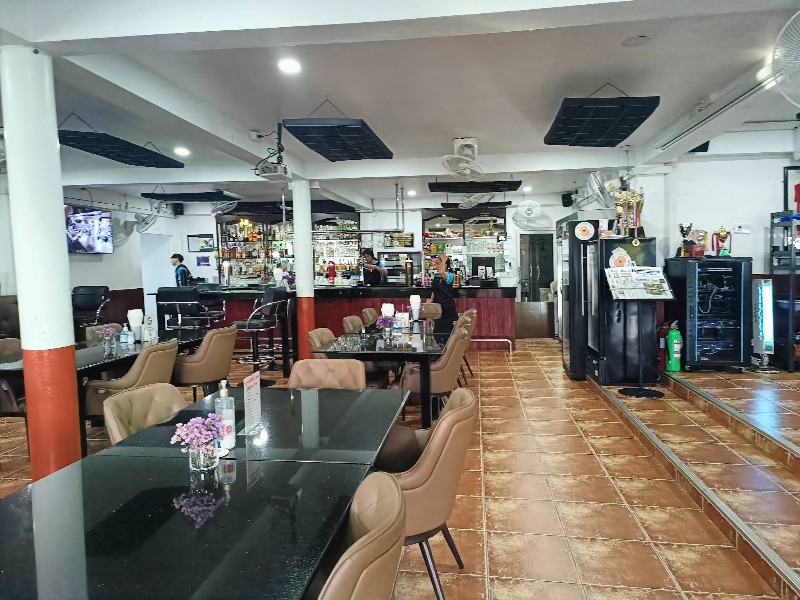 The Loft Sports Pub & Grill